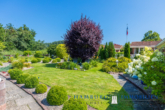 Gelegenheit: EBK-Bungalow mit traumhaft angelegtem Garten, mit 2 Grundstücken in 23747 Dahme - Garten